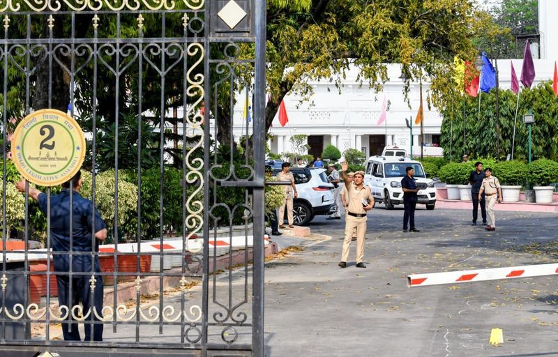 ਸੁਰੱਖਿਆ ਮਾਮਲਾ: ਨਿੱਜੀ ਮਾਮਲੇ ’ਚ ਪੁਲੀਸ ਦਾ ਧਿਆਨ ਖਿੱਚਣ ਲਈ ਨੌਜਵਾਨ ਨੇ ਰਚਿਆ ਹੰਗਾਮਾ