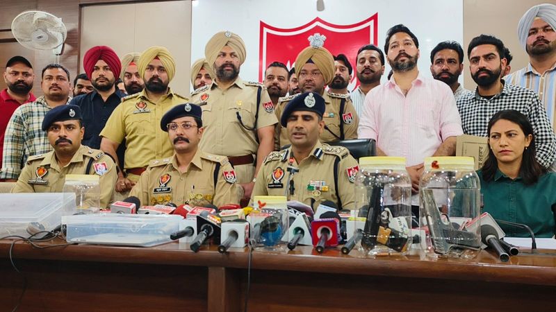 ਪਾਕਿਸਤਾਨੀ ISI ਨਾਲ ਜੁੜੇ ਅਤਿਵਾਦੀ ਮਾਡਿਊਲ ਦਾ ਪਰਦਾਫਾਸ਼, 4 ਗ੍ਰਿਫ਼ਤਾਰ