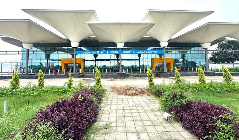 ਹਲਵਾਰਾ ਏਅਰਪੋਰਟ: ਜਹਾਜ਼ਾਂ ਦੇ ਸਮੇਂ ਨੂੰ ਲੈ ਕੇ ਸਿਆਸਤਦਾਨਾਂ ਨੇ ਪਾਇਆ ਭੰਬਲਭੂਸਾ
