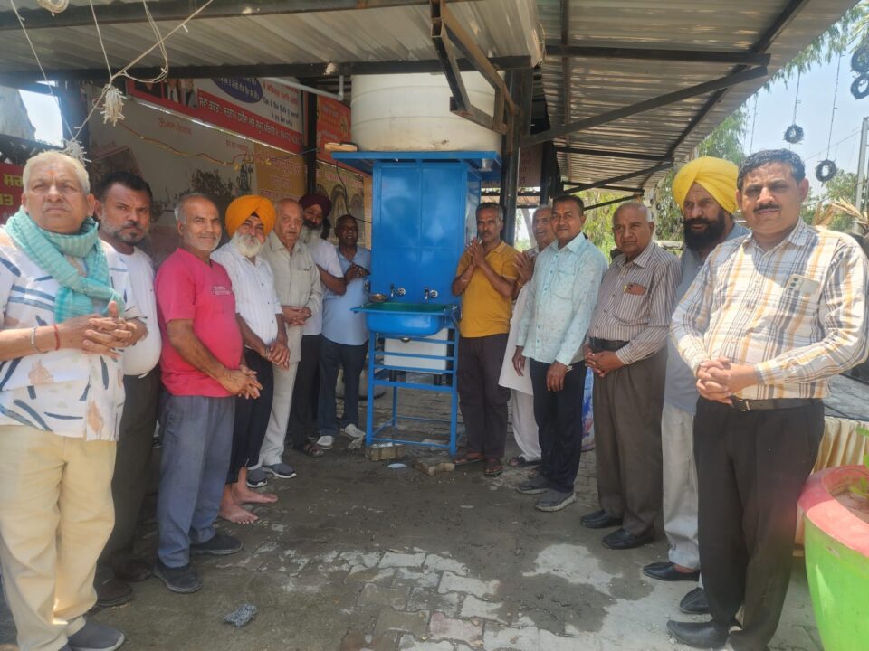 ਮੱਥੁਰਾ ਕਾਲੋਨੀ ਪਟਿਆਲਾ ਵਿਖੇ ਬੁੱਧ ਪੂਰਨਿਮਾ ਮੌਕੇ ਨਵਾਂ ਵਾਟਰ ਕੂਲਰ ਸਥਾਪਿਤ; ਸੁਧਾਰ ਸਭਾ ਵੱਲੋਂ ਲੋਕ ਸੇਵਾ ਦੇ ਕਾਰਜ ਜਾਰੀ