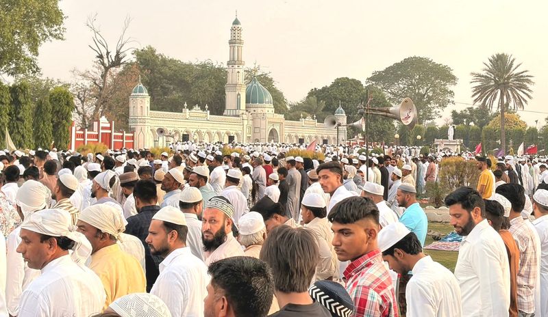 Eid-ul-Zuha: ਮੁਸਲਮਾਨ ਭਾਈਚਾਰੇ ਨੇ ਮਨੁੱਖਤਾ ਦੇ ਭਲੇ ਦੀ ਦੁਆ ਕੀਤੀ