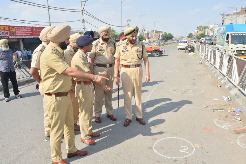 ਪੁਲੀਸ ਮੁਕਾਬਲੇ ਤੋਂ ਬਾਅਦ ਤਿੰਨ ਮੁਲਜ਼ਮ ਕਾਬੂ, ਇੱਕ ਜ਼ਖਮੀ