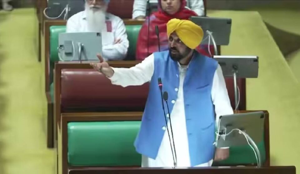 ਪੰਜਾਬ ਵਿਧਾਨ ਸਭਾ ਵਿੱਚ ਹੰਗਾਮਾ: ਵਿਰੋਧੀ ਧਿਰ ਨੇ ਮੁੱਖ ਮੰਤਰੀ ਭਗਵੰਤ ਮਾਨ ਦਾ ਸ਼ਰਾਬ ਟੈਸਟ ਕਰਵਾਉਣ ਦੀ ਮੰਗ ਕੀਤੀ