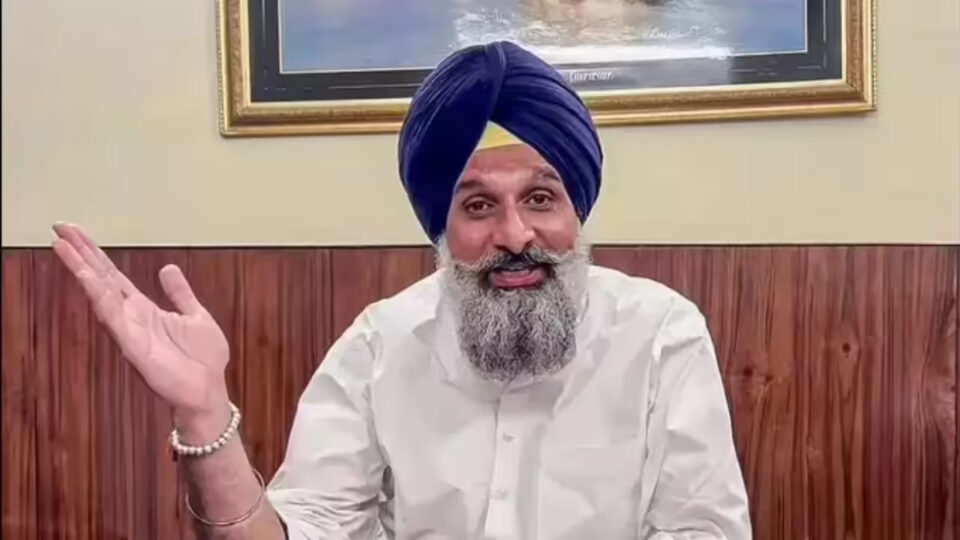ਅਦਾਲਤ ਦੇ ਦਖਲ ਤੋਂ ਬਾਅਦ ਪੁਲੀਸ ਨੇ Bikram Majithia ਦੀ ਕਾਨੂੰਨੀ ਟੀਮ ਨੂੰ ਸੌਂਪੀ FIR ਦੀ ਕਾਪੀ