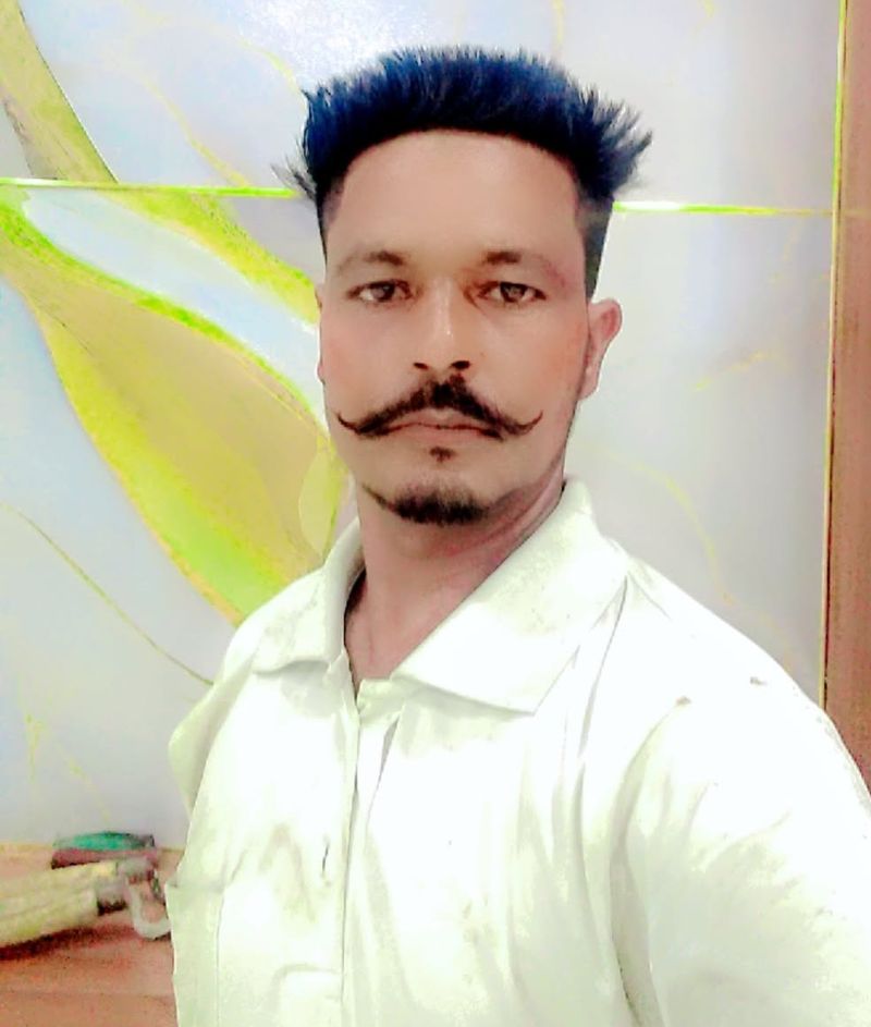 ਮਾਨਸਾ ਦੇ ਪਿੰਡ ਕੋਟਧਰਮੂ ਵਿੱਚ ਮਾਰਬਲ ਮਿਸਤਰੀ ਦੀ ਸ਼ੱਕੀ ਹਾਲਤ ਵਿੱਚ ਮੌਤ; ਗਲ਼ਾ ਘੁੱਟ ਕੇ ਕਤਲ ਕੀਤੇ ਜਾਣ ਦਾ ਖ਼ਦਸ਼ਾ