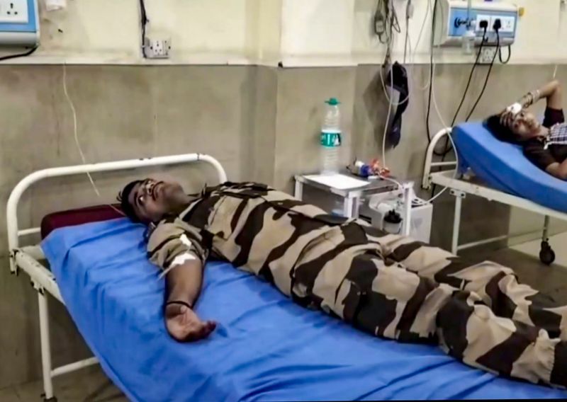 CISF ਜਵਾਨਾਂ ਦੀ ਬੱਸ ਪਲਟਣ ਕਾਰਨ 8 ਸੁਰੱਖਿਆ ਕਰਮੀ ਤੇ ਡਰਾਈਵਰ ਜ਼ਖਮੀ