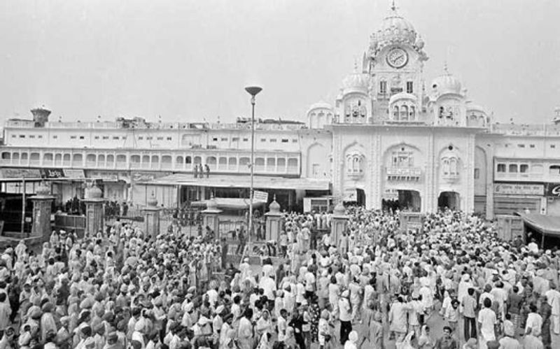 ਸ੍ਰੀ ਹਰਿਮੰਦਰ ਸਾਹਿਬ ਕੰਪਲੈਕਸ 'ਚ ਹੋਈ ਫ਼ੌਜੀ ਕਾਰਵਾਈ ਦਾ ਨਾਂ 'Operation Blue Star' ਕਿਵੇਂ ਪਿਆ?