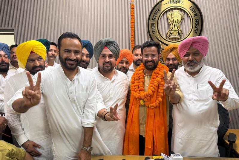 ਹਸਨ ਭਾਰਦਵਾਜ ਬਣੇ ਬਰਨਾਲਾ ਨਗਰ ਨਿਗਮ ਦੇ ਪਲੇਠੇ ਮੇਅਰ