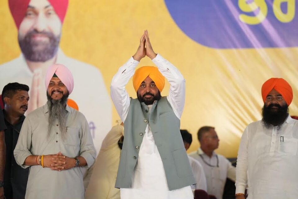 ਲੋਕਾਂ ਦੇ ਸਹਿਯੋਗ ਨਾਲ ਪੰਜਾਬ ਨੂੰ ਹਰੇਕ ਖ਼ੇਤਰ ਵਿੱਚ ਨੰਬਰ ਇਕ ਬਣਾਉਣ ਦਾ ਸਫ਼ਰ ਜਾਰੀ ਰਹੇਗਾ: ਮੁੱਖ ਮੰਤਰੀ ਭਗਵੰਤ ਸਿੰਘ ਮਾਨ