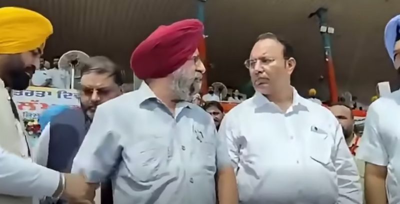 ਮਹਿਲਾ ਸੁਰੱਖਿਆ: ਅੱਖਾਂ ਨਾਲ ਹੁੰਦੀ "ਘੂਰ-ਘੂਰ": ਔਰਤਾਂ ਨੇ ਚੁੱਕੇ ਸਵਾਲ, ਔਨਲਾਈਨ ਮੁਹਿੰਮ ਰਾਹੀਂ ਦਿੱਤਾ ਠੋਕਵਾਂ ਜਵਾਬ