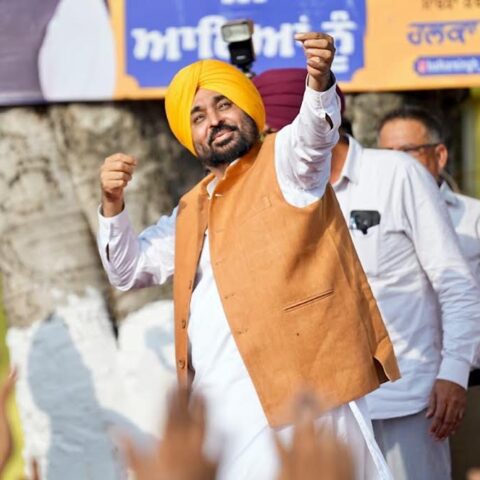 ਅਕਾਲੀ ਅਤੇ ਕਾਂਗਰਸ ਕੋਲ ਪੰਜਾਬ ਨੂੰ ਲੈ ਕੇ ਕੋਈ ਏਜੰਡਾ ਨਹੀਂ, ਇਹ ਸਿਰਫ਼ ਸੱਤਾ ਦੇ ਭੁੱਖੇ-ਭਗਵੰਤ ਸਿੰਘ ਮਾਨ