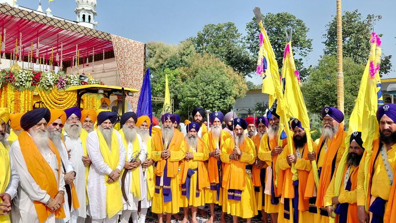 ਨੌਵੇਂ ਪਾਤਸ਼ਾਹ ਸ਼੍ਰੀ ਗੁਰੂ ਤੇਗ ਬਹਾਦਰ ਸਾਹਿਬ ਜੀ ਦੇ ਆਗਮਨ ਪੁਰਬ ਨੂੰ ਸਮਰਪਿਤ ਅਲੌਕਿਕ ਨਗਰ ਕੀਰਤਨ ਸਜਾਇਆ ਗਿਆ