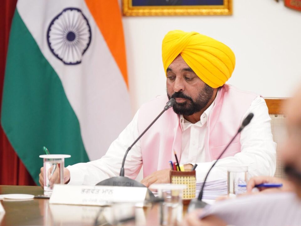 ਕੈਬਨਿਟ ਵੱਲੋਂ ਮੁੱਖ ਚੋਣ ਅਫ਼ਸਰ, ਪੰਜਾਬ ਦੇ ਦਫ਼ਤਰ ਵਿੱਚ ਡਰਾਈਵਰਾਂ ਦੀਆਂ ਨਵੀਆਂ ਅਸਾਮੀਆਂ ਨੂੰ ਮਨਜ਼ੂਰੀ