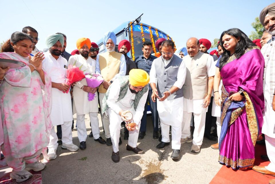 ਮਿੰਨੀ ਬੱਸ ਸੇਵਾਵਾਂ ਪੇਂਡੂ ਖੇਤਰਾਂ ਦੇ ਲੋਕਾਂ ਅਤੇ ਵਿਦਿਆਰਥੀਆਂ ਲਈ ਸਫ਼ਰ ਸੁਖਾਲਾ ਬਣਾਉਣਗੀਆਂ